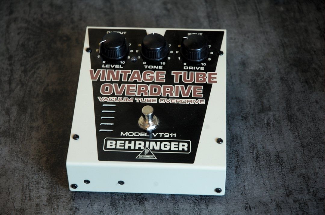 Modding a Behringer VT911