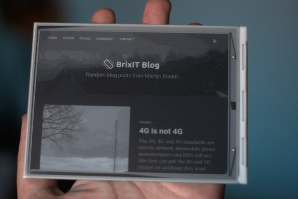 E-paper status display